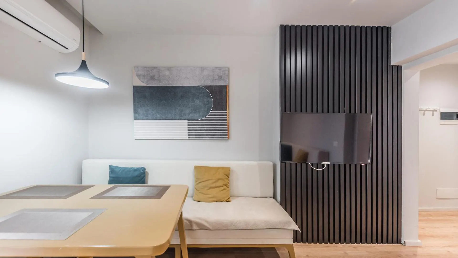 Pazari I Ri - 1 Bedroom Loft Tirana Albânia