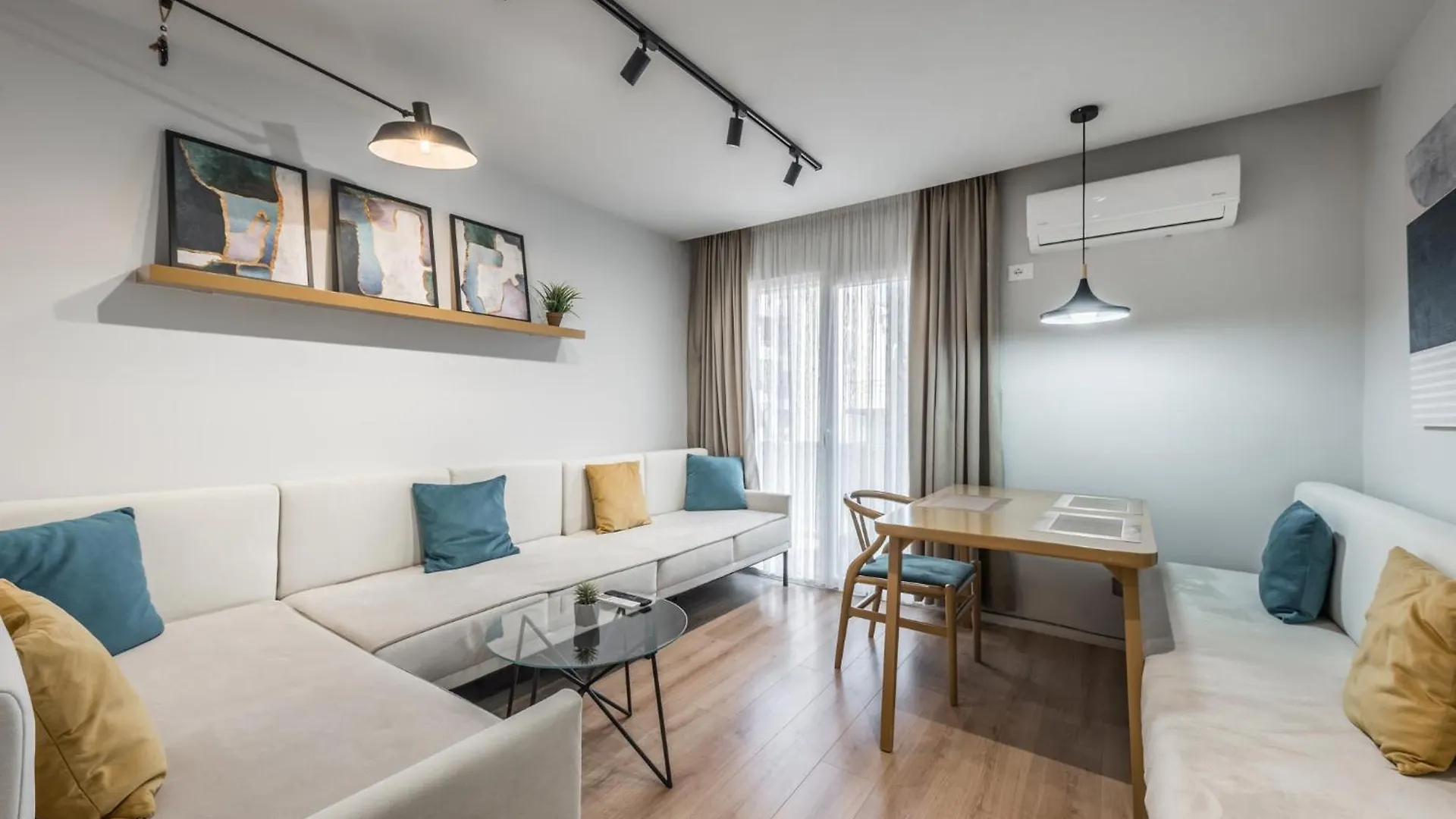 Pazari I Ri - 1 Bedroom Loft Tirana