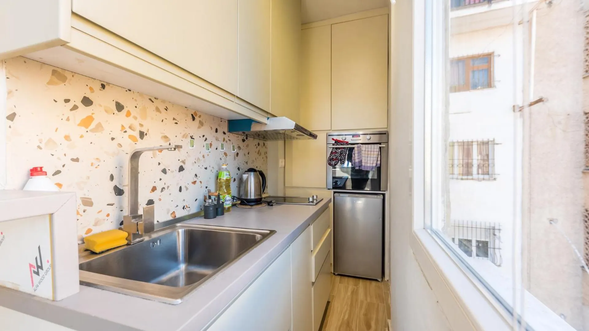 Pazari I Ri - 1 Bedroom Loft Tirana