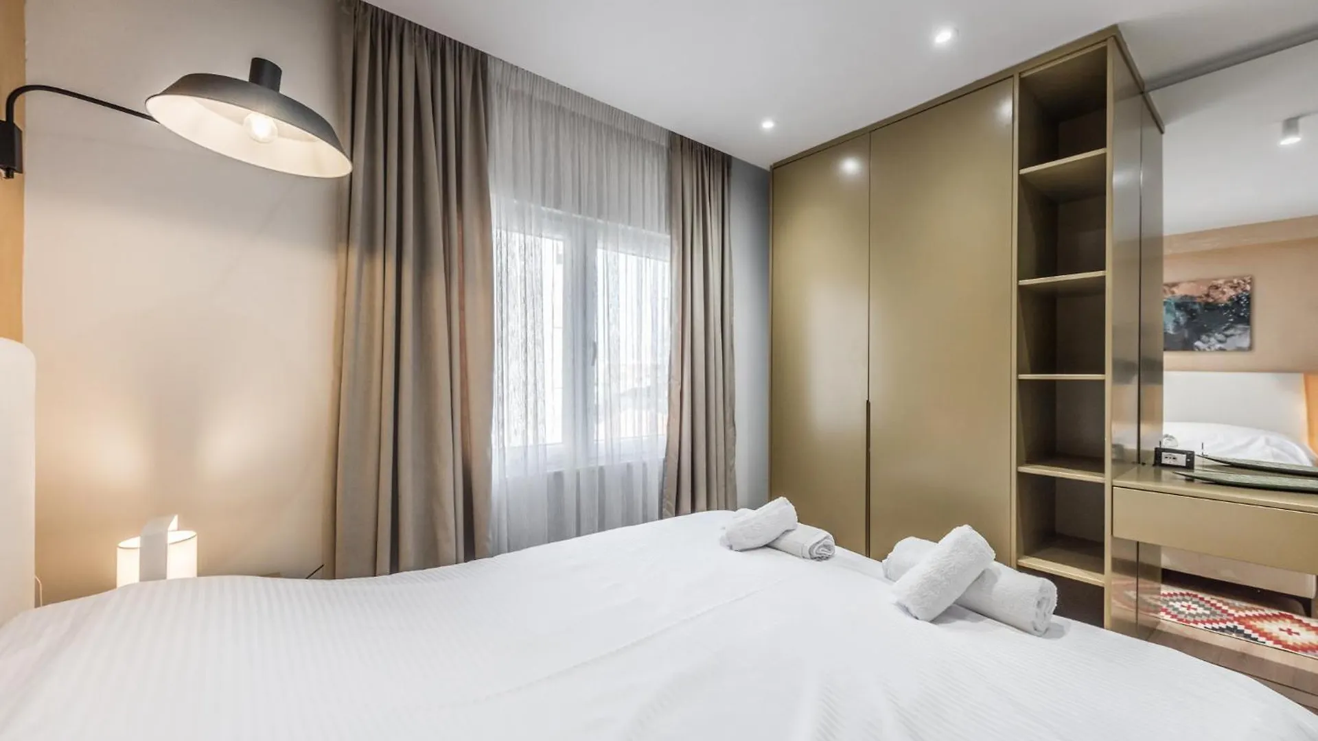 Apartamento Pazari I Ri - 1 Bedroom Loft Tirana
